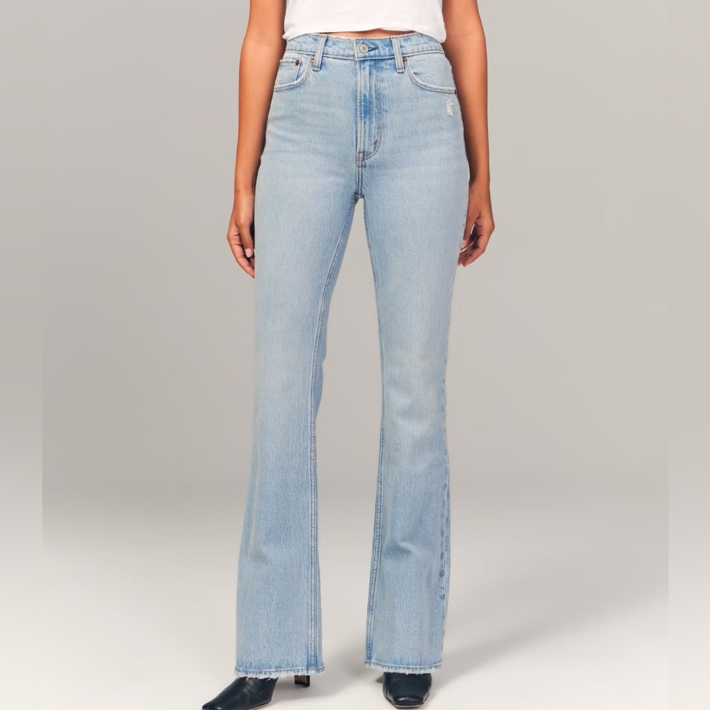 Abercrombie & Fitch High Rise Vintage Flare Jean